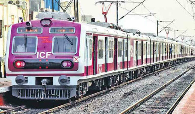MMTS train