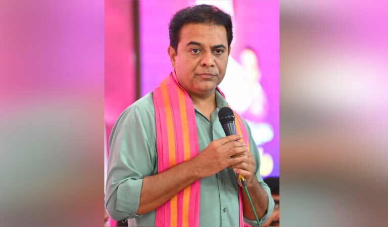 Beta Bhagao, Beta Bachao: KTR mocks BJP-Congress collusion