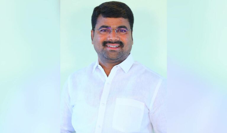 Cong MLA gives representation in prajavani on paddy procurement